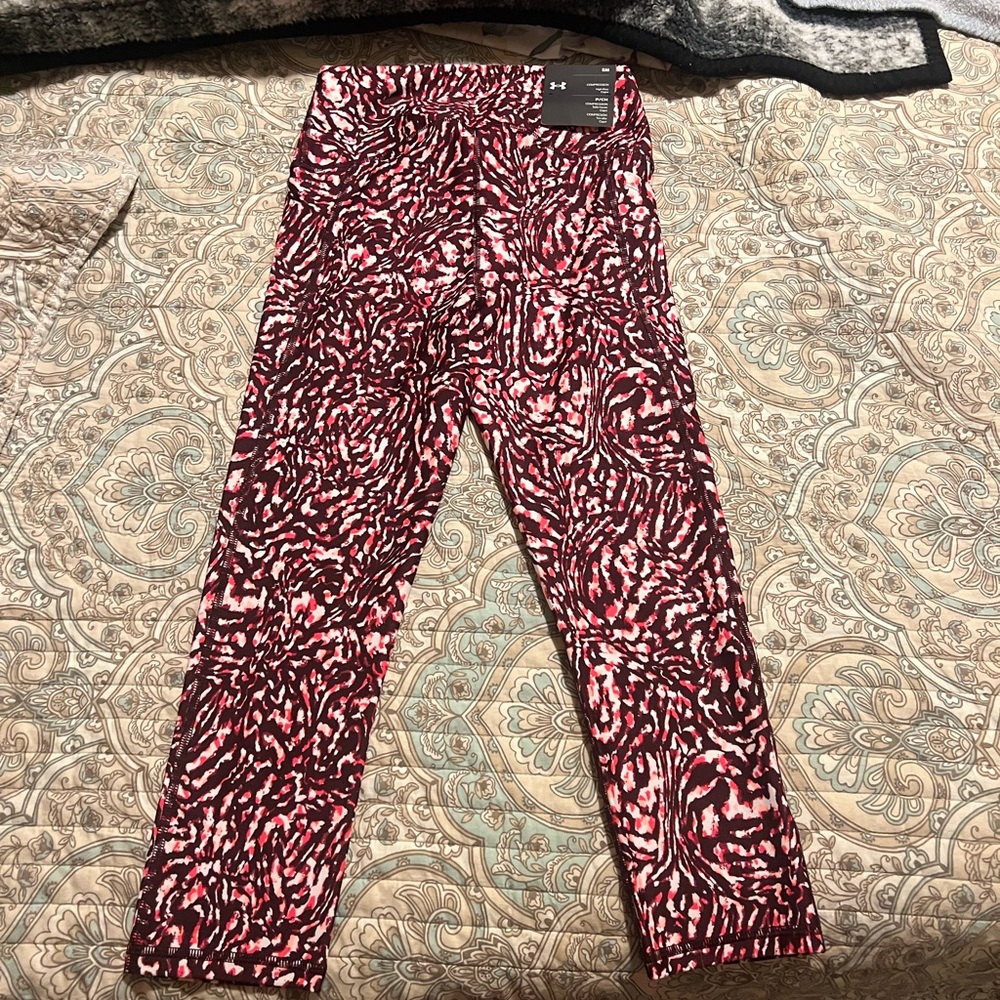 Under Armour women’s small compression leggings